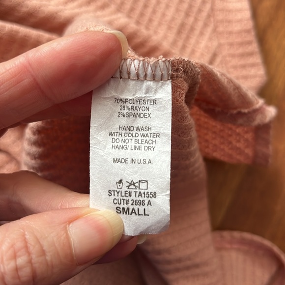 BNWOT Oversized Bombom waffle knit blush pink sleeveless V-neck - Picture 8 of 11